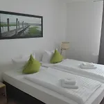 Airport Messe 3* Dusseldorf