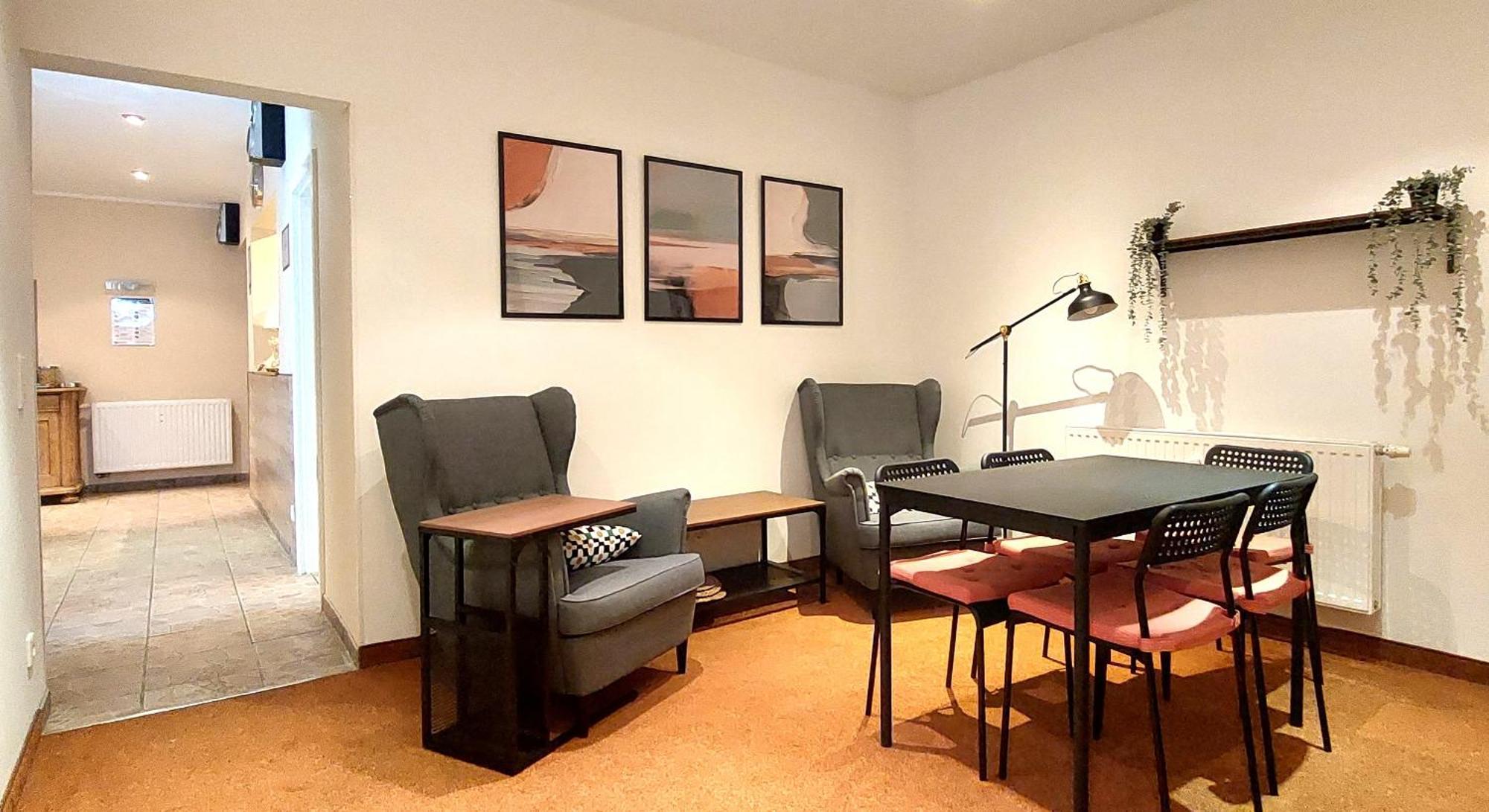 Hotel Airport Messe 3*