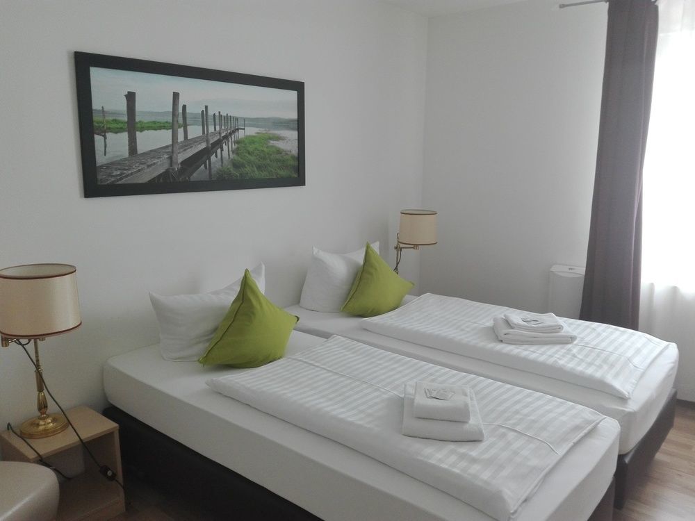 Airport Messe 3* Düsseldorf