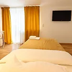 Hotel Airport Messe 3*